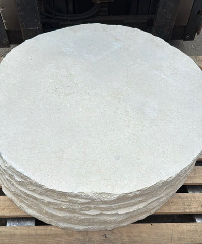Organic Stepper Bianco Limestone Round 30mm
